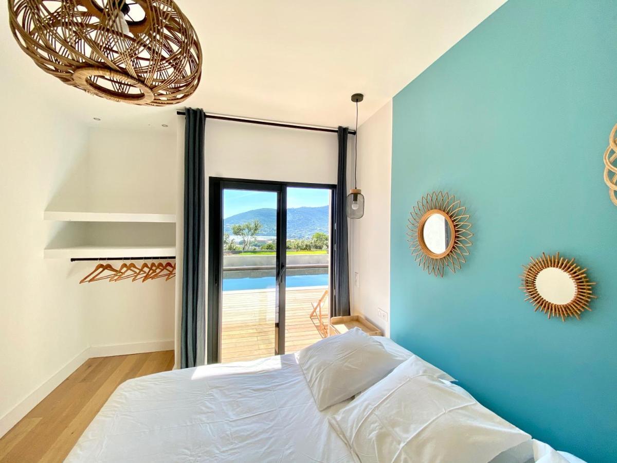Villas De Standing Avec Magnifique Vue Mer Et Piscines Privees, Sagone Sagone  Exteriér fotografie