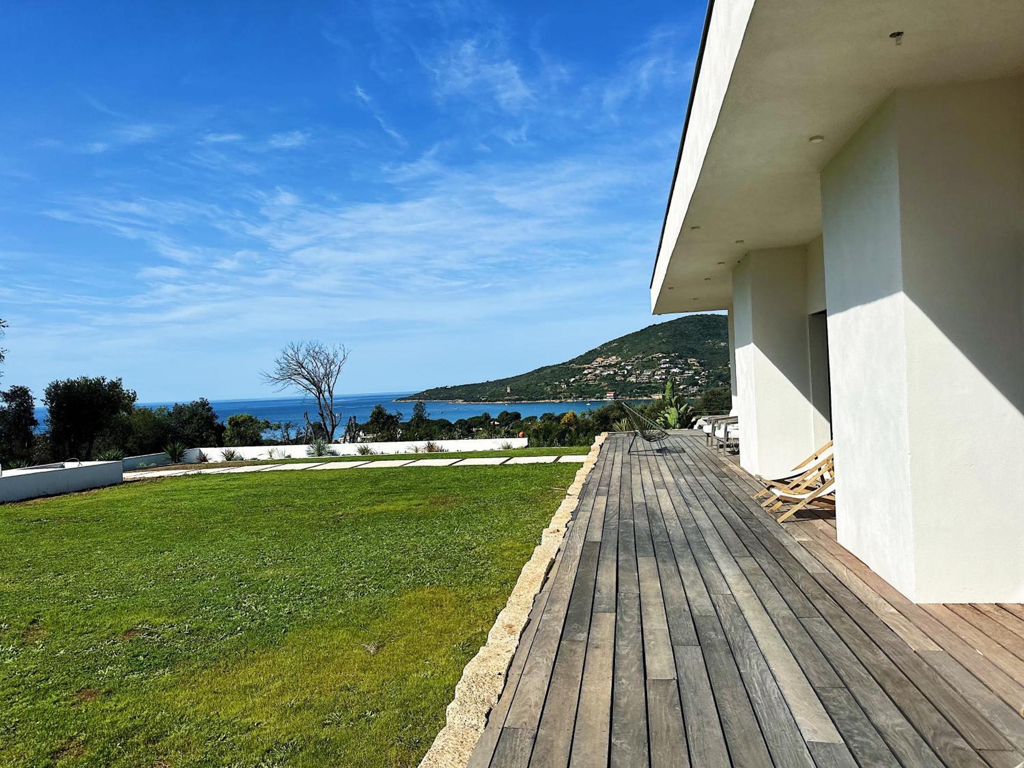 Villas De Standing Avec Magnifique Vue Mer Et Piscines Privees, Sagone Sagone  Exteriér fotografie